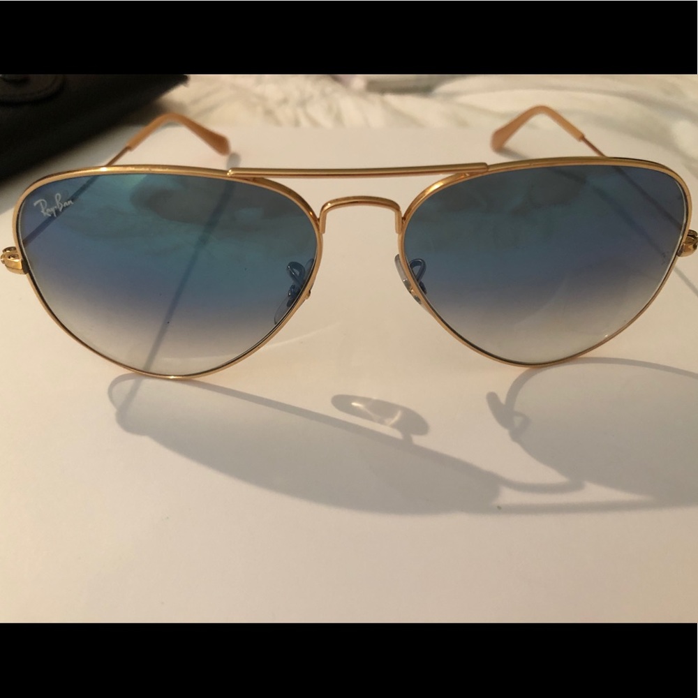 Ray van aviators. Gold frame, blue tint.